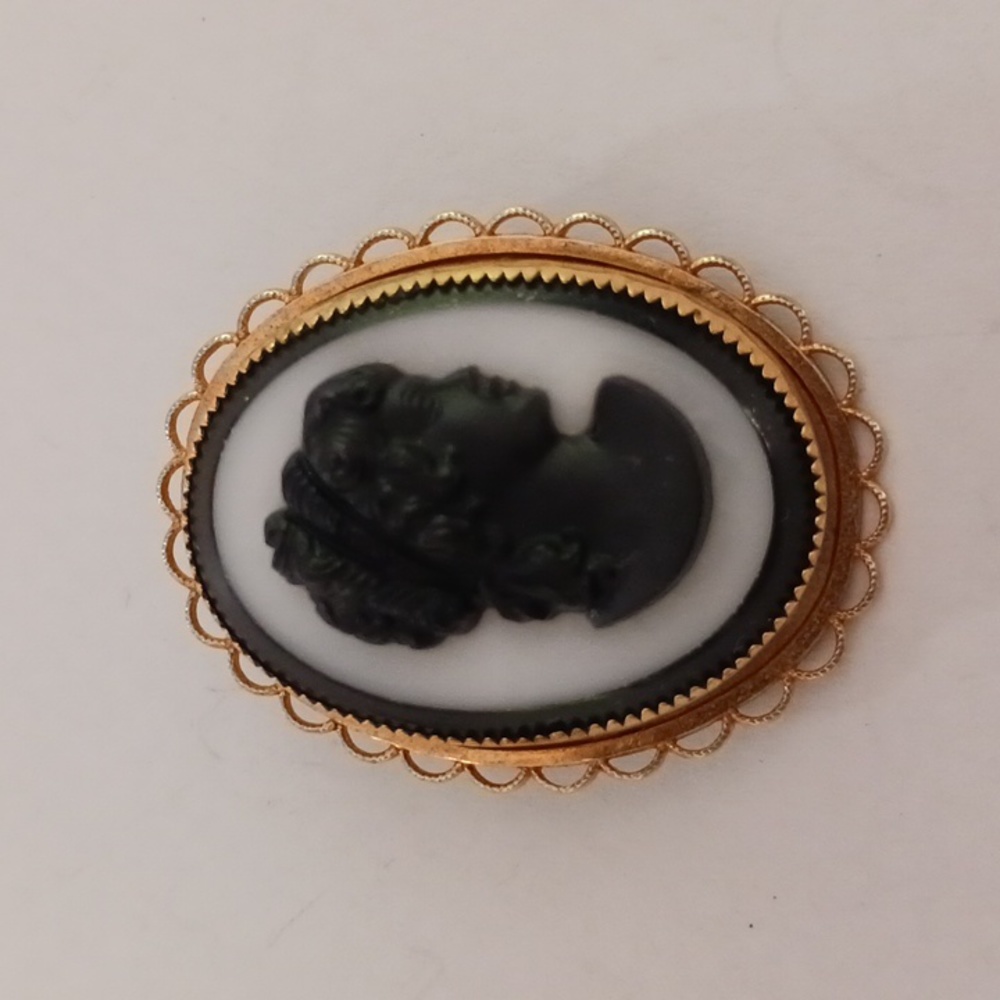 AMCO 14KGF cameo